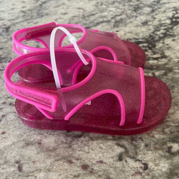 Mini Melissa Sandals - Picture 2 of 4